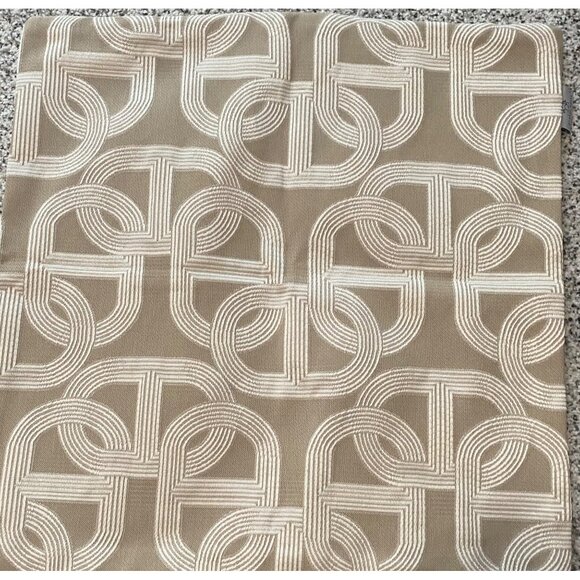 Croker Horse Pig Nose Horseshoe Pattern Embroidery Tan White Pillow Cover 20X20 - Picture 2 of 3